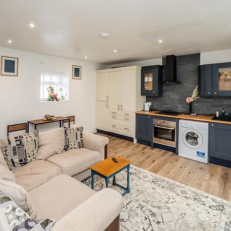The Cosey Tucked-Away Cottage 2 Or 3 Bedroom Options Huddersfield Buitenkant foto