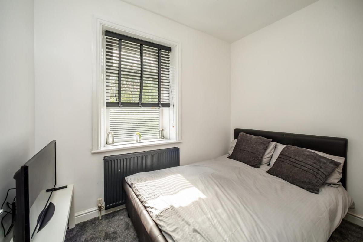 The Cosey Tucked-Away Cottage 2 Or 3 Bedroom Options Huddersfield Buitenkant foto
